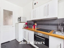 Charmant appartement<span></span>61 m²<span></span>3 pièces<span></span>Saint-Mandé