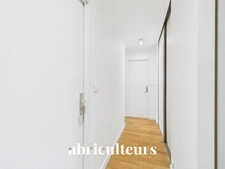 Appartement familial au calme<span></span>101 m²<span></span>4 pièces<span></span>Paris 11e