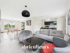 Maison familiale individuelle avec jardin - 6 pièces - 185 m² - Ormesson-sur-Marne