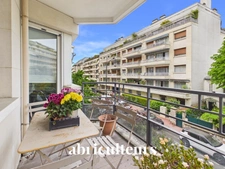 Bel appartement<span></span>115 m²<span></span>5 pièces  avec 3 balcons– Saint-Mandé