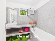 Appartement familial au calme<span></span>101 m²<span></span>4 pièces<span></span>Paris 11e