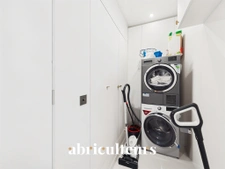 Appartement 3 pièces rénové par un architecte avec balcon plein sud<span></span>Saint-Mandé