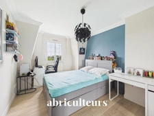 Maison familiale individuelle avec jardin - 6 pièces - 185 m² - Ormesson-sur-Marne