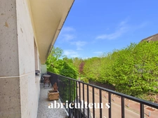 Appartement familial avec 2 balcons - Environnement calme et verdoyant - 88 m² - 4 pièces - Nogent-sur-Marne
