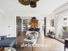 Bel appartement<span></span>115 m²<span></span>5 pièces  avec 3 balcons– Saint-Mandé