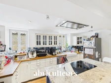 Elégante maison de ville<span></span>3 chambres<span></span>135 m²<span></span>Cognac