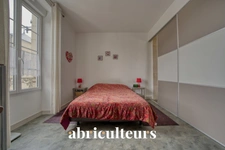 Maison rénovée<span></span>190 m²<span></span>6 pièces avec cour<span></span>Matha