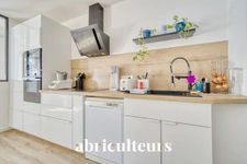 Charmante maison rénovée<span></span>5 pièces<span></span>154 m²<span></span>Saint-Hilaire de Villefranche