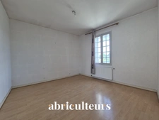 Maison - 150 m² - 5 pièces - cour - garage - Cognac