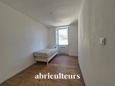 Maison à rénover<span></span>7 pièces<span></span>160 m²<span></span>Jarnac centre-ville