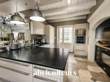 Superbe Propriété de 245 m² - Terrain de 5 700 m² avec piscine - Chassors (16200)