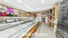 Fonds de commerce - Boucherie - 78 m² - Plein centre de Saint Jean d'Angély
