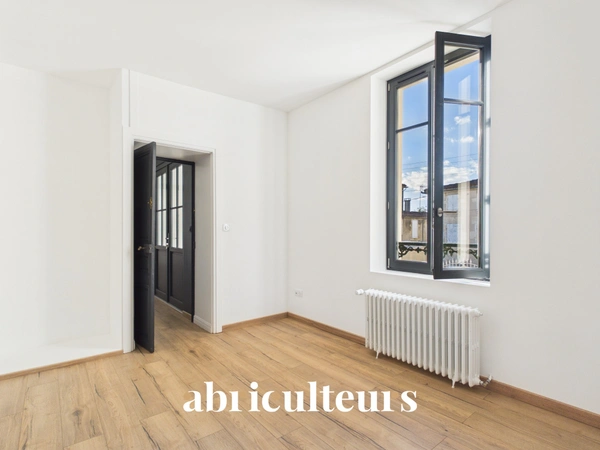 Maison avec extérieur et rénovation récente en vente à Cognac 16100