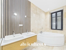 Maison avec extérieur et rénovation récente en vente à Cognac 16100