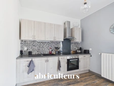 Immeuble polyvalent de 333 m²<span></span>Saint-Savinien