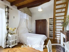 Charmante maison de maître avec vue sur la Charente<span></span>370 m²<span></span>Luxé