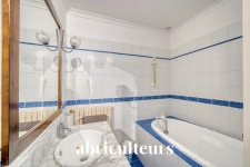 Maison familiale de 154 m² avec piscine en vente à Val-de-Cognac (16370)