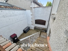 Maison 4 pièces 96 m² avec cour et garage en vente à Cognac 16100