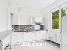 Maison de ville avec garage et cour en vente à Angoulême – Quartier Victor-Hugo (16000)