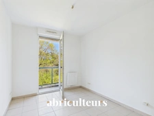 Appartement 2 pièces<span></span>32,48 m²<span></span>Balcon<span></span>Parking<span></span>Cognac
