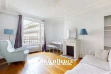 Appartement<span></span>2/3 pièces<span></span>61 m²<span></span>Paris 6