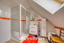 Maison rénovée<span></span>190 m²<span></span>6 pièces avec cour<span></span>Matha