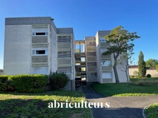 Immeuble de Rapport<span></span>14 Appartements T4 avec caves et places de parking- Cognac