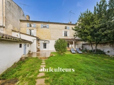 Maison de caractère pleine de cachet de 158 m² avec jardin - Cognac