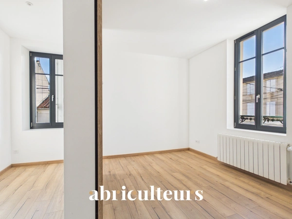 Maison avec extérieur et rénovation récente en vente à Cognac 16100
