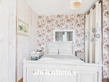 Maison de ville de 90 m² avec cour et 4 chambres en vente à Saintes (17100)