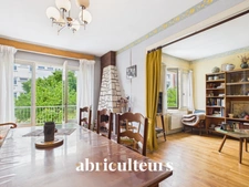 Maison de 77 m² avec garage et jardin - Saintes