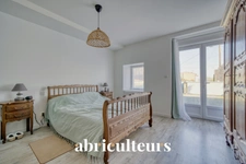 Charmante maison rénovée<span></span>5 pièces<span></span>154 m²<span></span>Saint-Hilaire de Villefranche