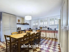 Charmante maison de maître avec vue sur la Charente<span></span>370 m²<span></span>Luxé