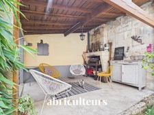Maison de ville de 90 m² avec cour et 4 chambres en vente à Saintes (17100)
