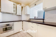 Appartement<span></span>2/3 pièces<span></span>61 m²<span></span>Paris 6