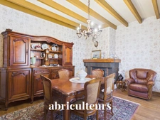 Immeuble avec fort potentiel<span></span>159 m²<span></span>Chalais (16210)