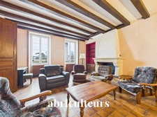 Maison de Maître 350m²<span></span>Multiples possibilités au cœur de Jarnac