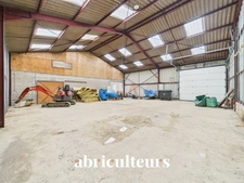 Local d'activité de 516 m2<span></span>1h de PARIS