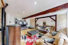 Ancien Corps de Ferme Rénové<span></span>260 m²<span></span>Terrain 1 650 m²<span></span>390 000 € FAI