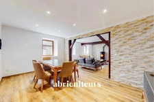 Ancien Corps de Ferme Rénové – 260 m² – Terrain 1 650 m² – 390 000 € FAI