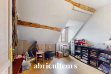 Ancien Corps de Ferme Rénové<span></span>260 m²<span></span>Terrain 1 650 m²<span></span>390 000 € FAI