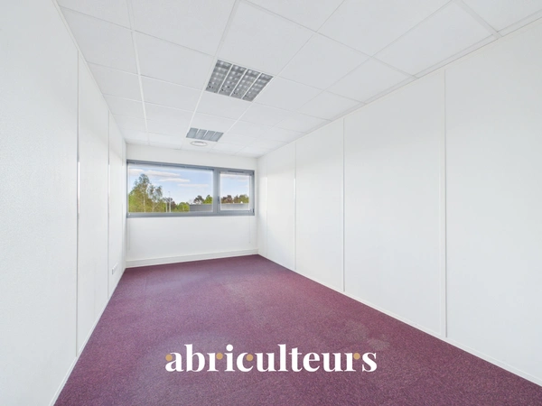 Bureaux lumineux et climatisés en vente à Chartres ZAC du parc d'Archevilliers 28000