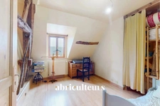 Ancien Corps de Ferme Rénové – 260 m² – Terrain 1 650 m² – 390 000 € FAI