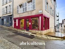 Local commercial avec terrasses<span></span>152 m²<span></span>Secteur dynamique<span></span>199 800 € TTC