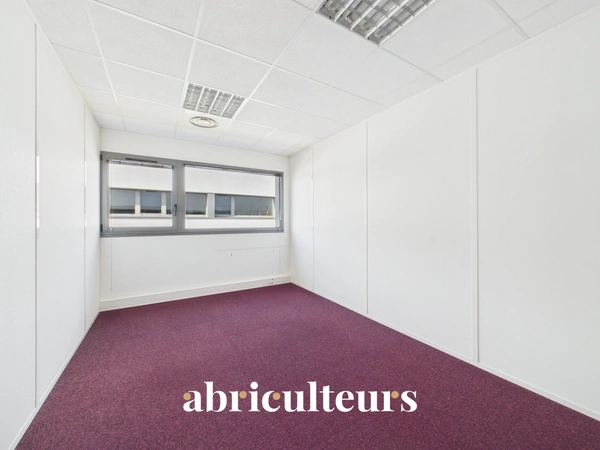 Bureaux lumineux et climatisés en vente à Chartres ZAC du parc d'Archevilliers 28000
