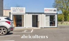 Local commercial<span></span>44 m²<span></span>1 pièce<span></span>Luisant