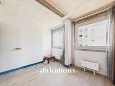 Bureaux lumineux avec vue jardin – 39 m² - Centre ville de Chartres 79 000 € TTC