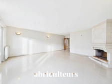 Local d'activité de 516 m2<span></span>1h de PARIS