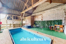 Ancien Corps de Ferme Rénové<span></span>260 m²<span></span>Terrain 1 650 m²<span></span>390 000 € FAI