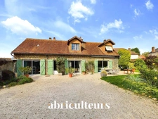 Maison familiale 5 pièces<span></span>188 m²<span></span>Saint-Symphorien-le-Château<span></span>319 950 € FAI